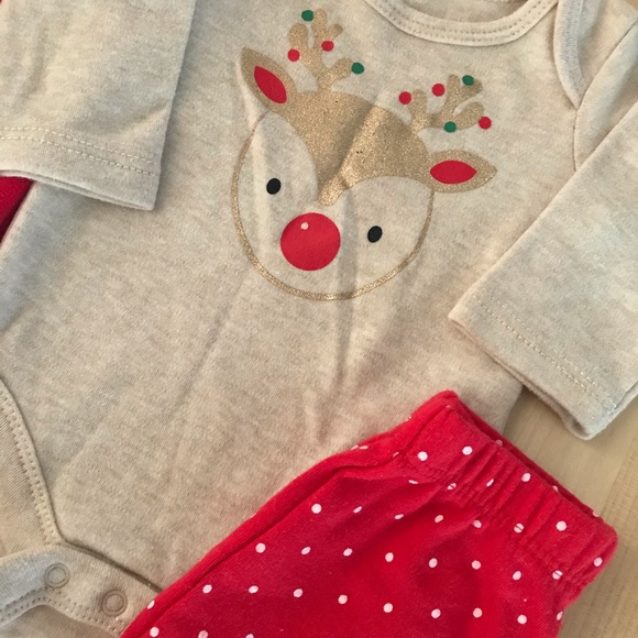 Newborn reindeer pajamas - Picture 3 of 3